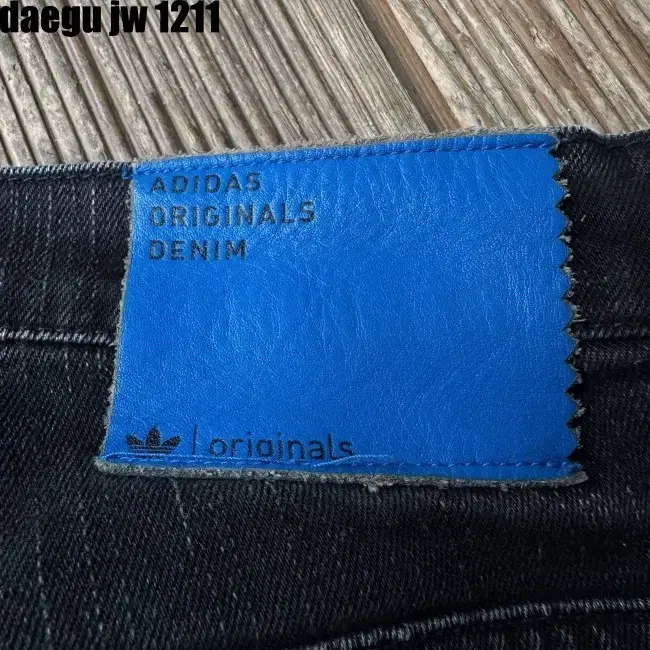 95- ADIDAS PANTS 아디다스 청바지