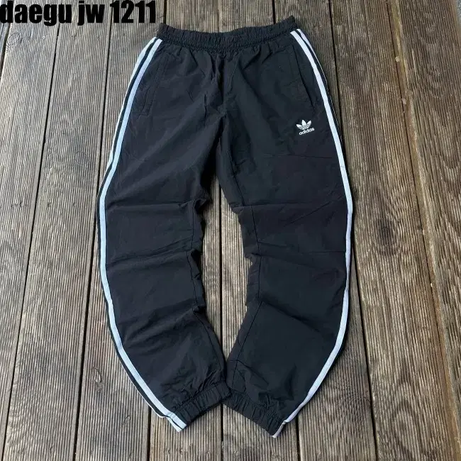 XL ADIDAS PANTS 아디다스 바지