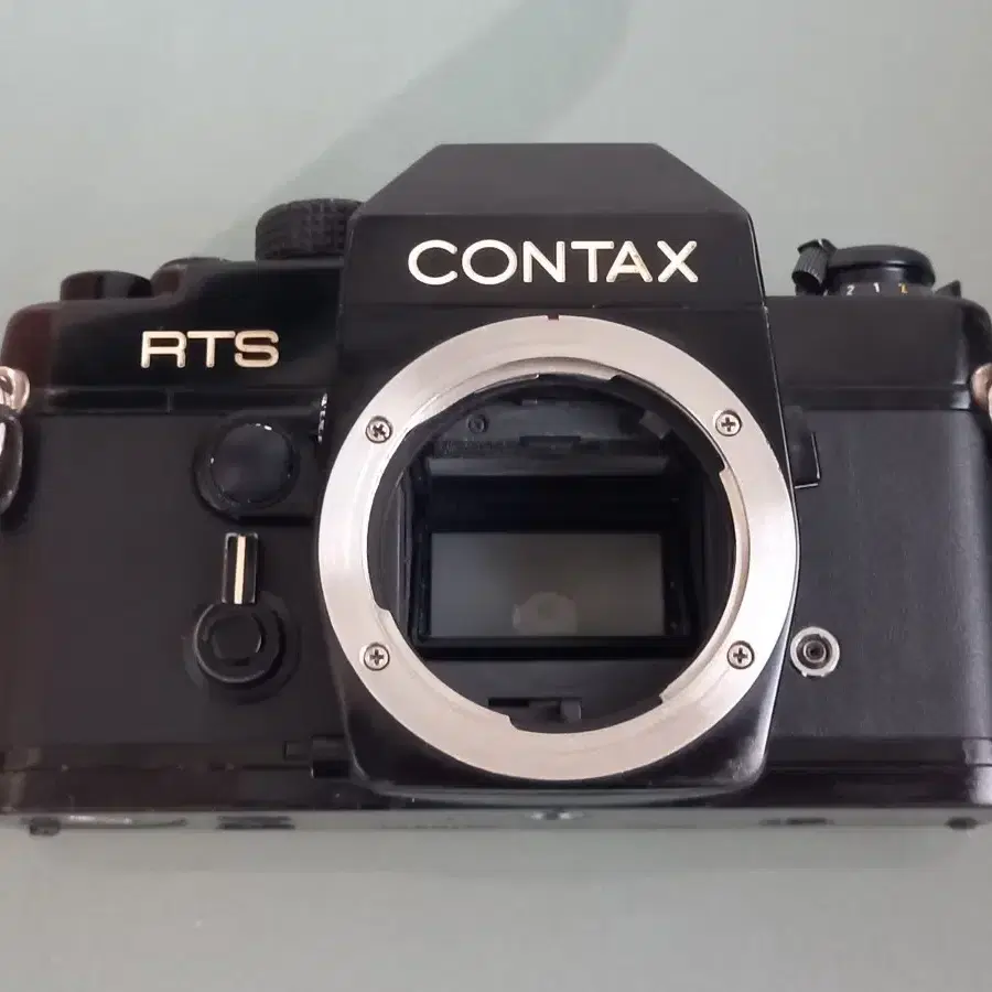 CONTAX RTS 콘탁스 바디 필름카메라