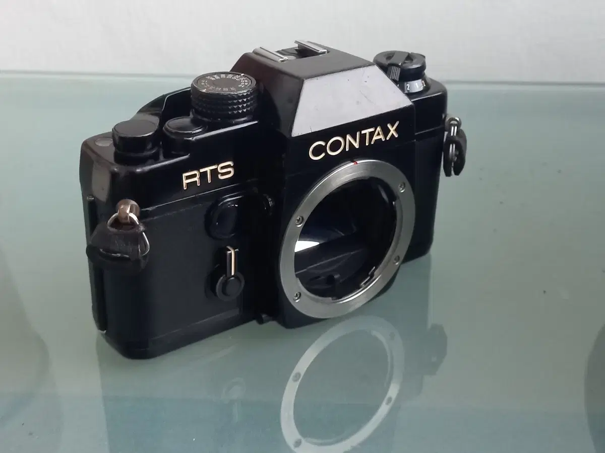 CONTAX RTS 콘탁스 바디 필름카메라