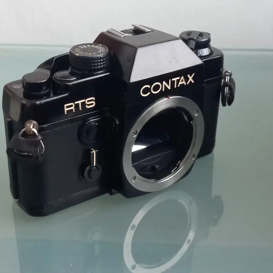 CONTAX RTS 콘탁스 바디 필름카메라