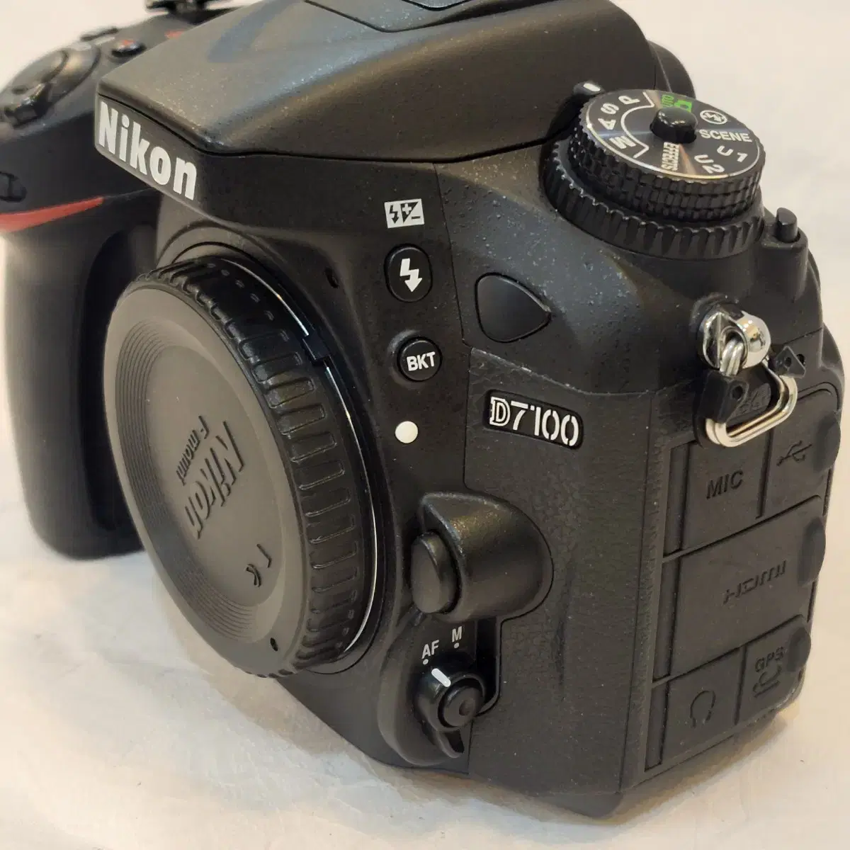 [중고]니콘 D7100 바디