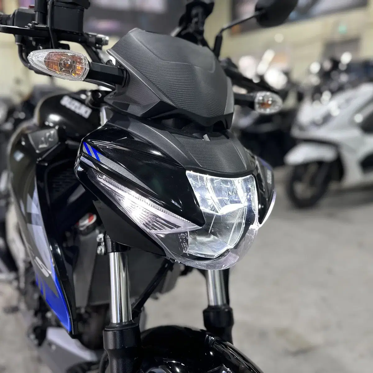 스즈키 GSX-S125 ABS 2021년 2천KM 무사고 실키로수 신차급