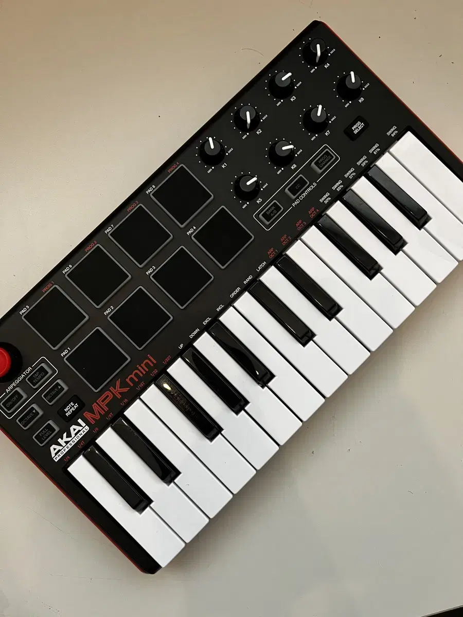 AKAI MPK mini mk2 판매합니다