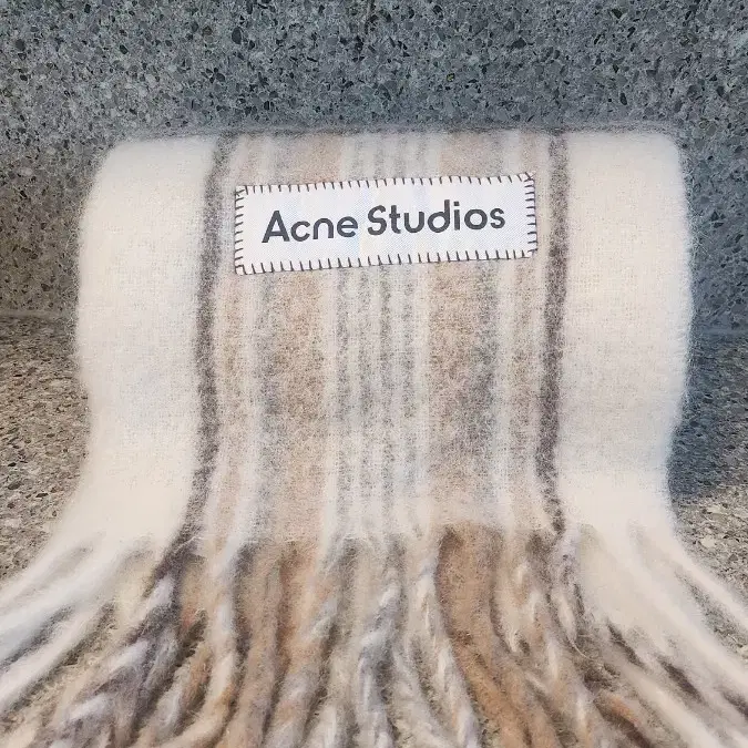 아크네 스튜디오 Acne Studio 머플러