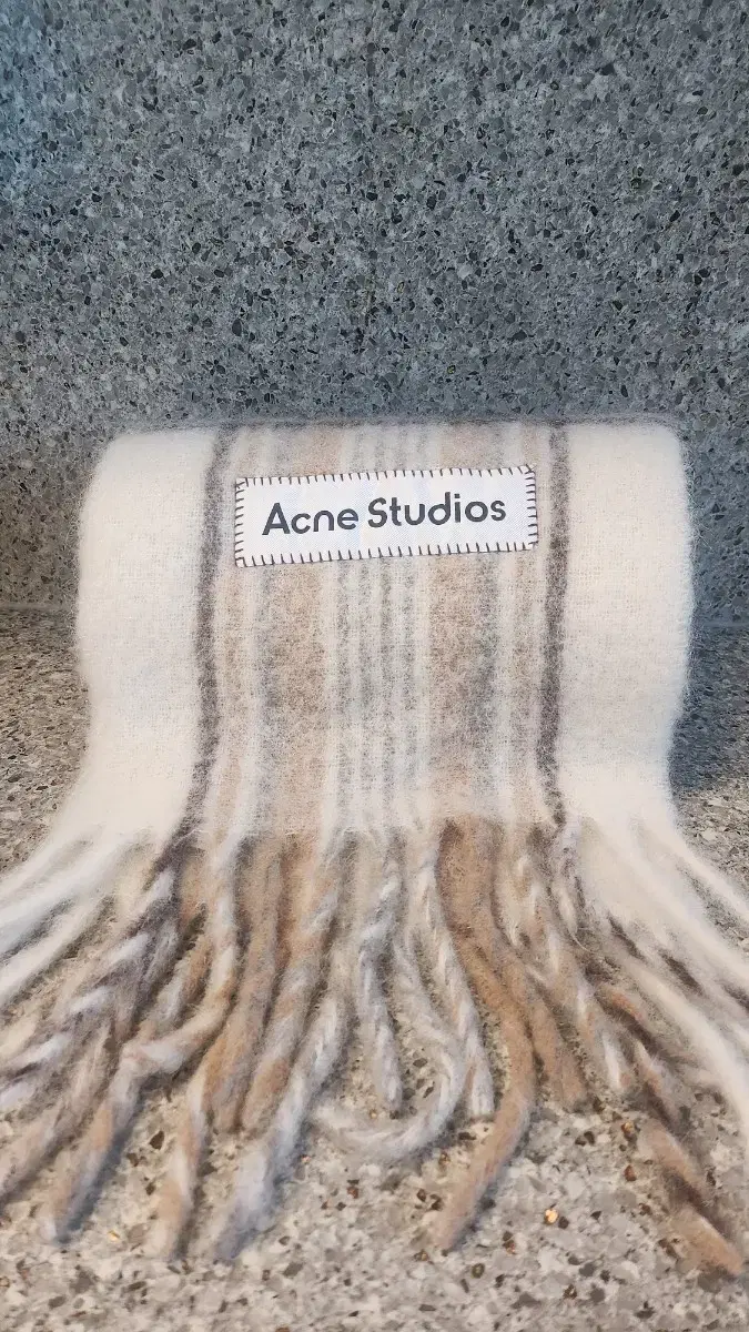 아크네 스튜디오 Acne Studio 머플러