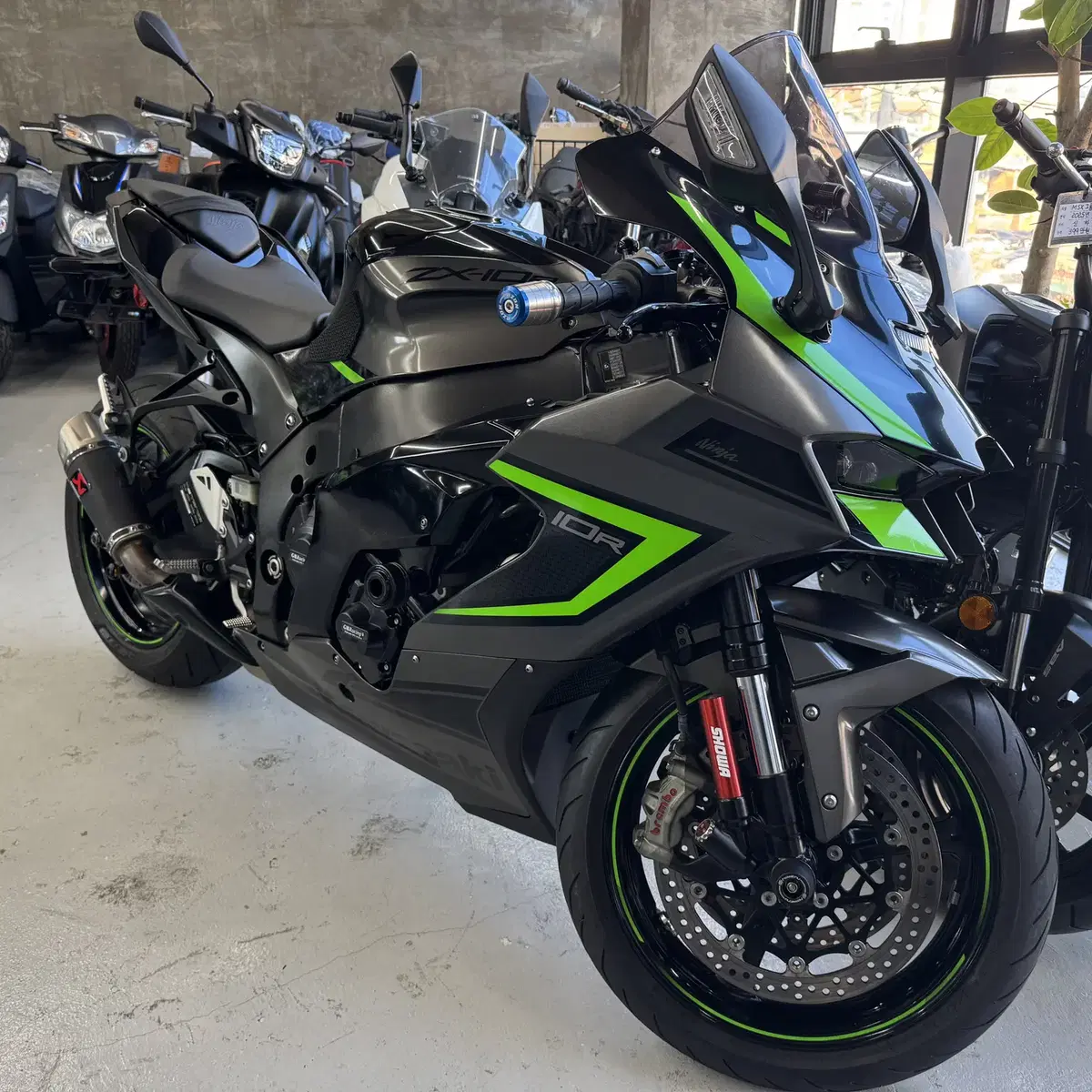 22년식 가와사키 ZX-10R (10,273km) 아크라슬립온,블박 등