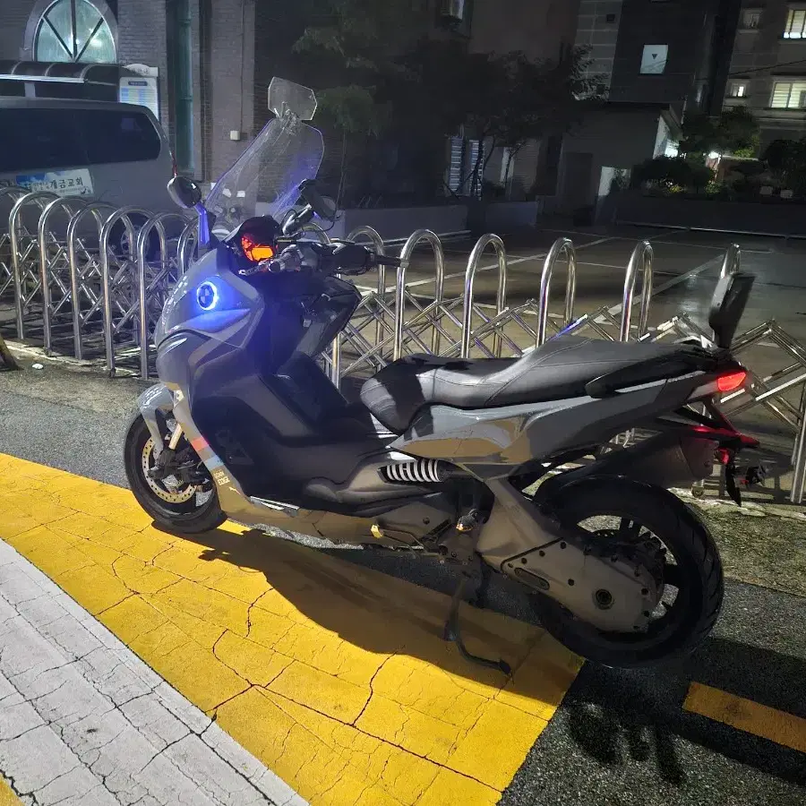 bmw c650s