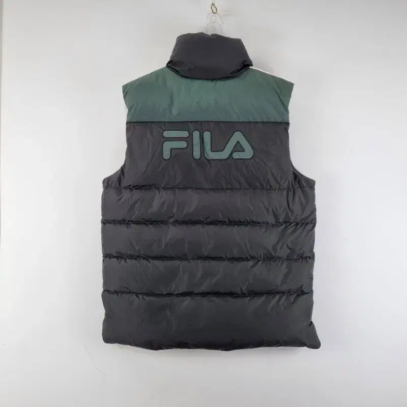 F0603 FILA 휠라 남100 로고 블랙 다운 패딩조끼/더크