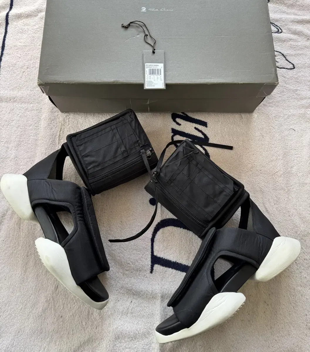 릭오웬스 x 아디다스 카고 샌들 검흰 RICK OWENS x ADIDAS