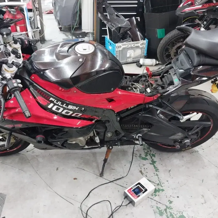 BMW s1000rr 경매 드갑니다