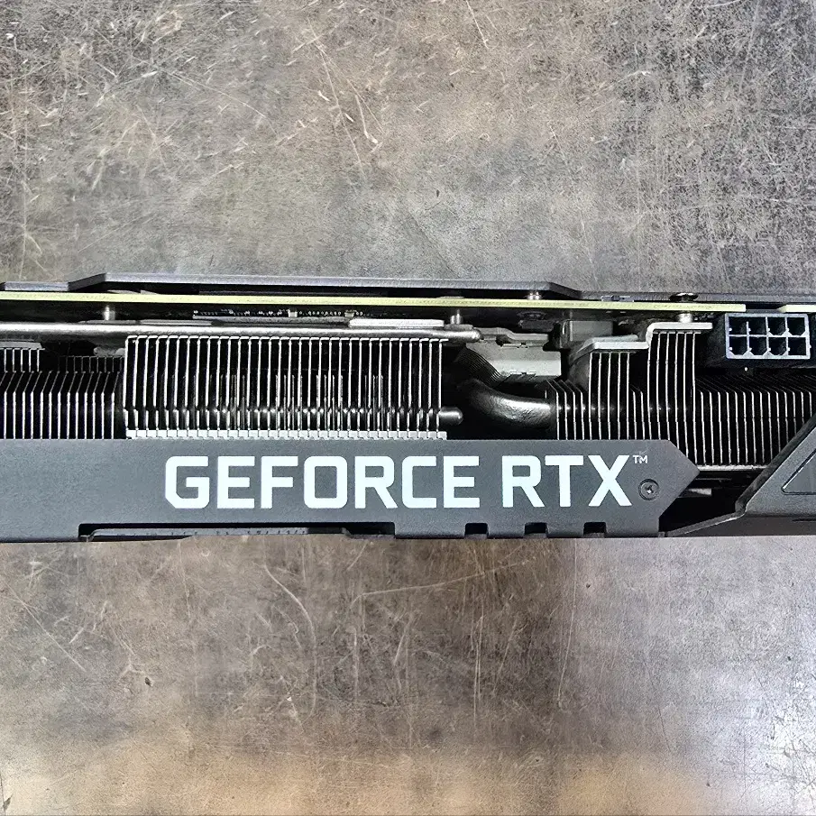 아수스 터프 게이밍 RTX 3080 OC D6X 10GB 판매합니다.