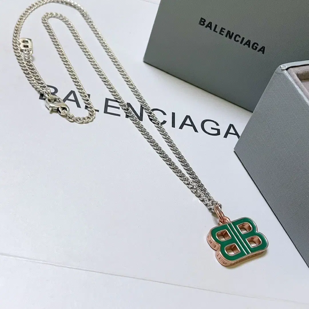 발렌시아가 Balenciaga 목걸이