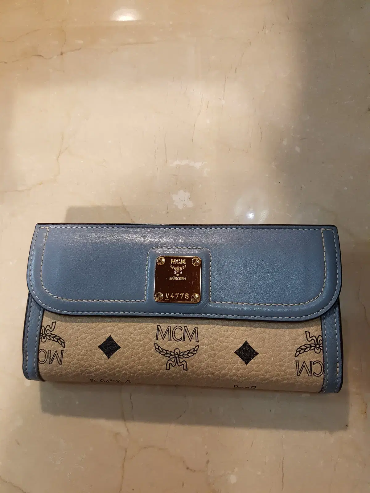 (Department Store Original) MCM Long Wallet (Sky Blue)