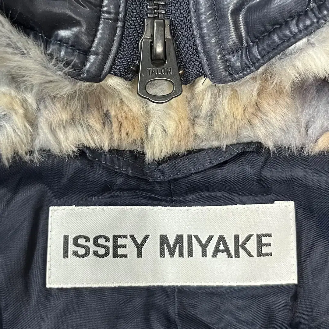 [ISSEY MIYAKE] 이세이미야케 아카이브 2005AW 퍼 자켓