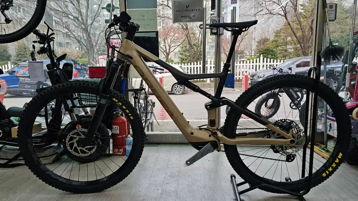 오베아 라이즈H20  L사이즈  경량  E MTB 전기자전거