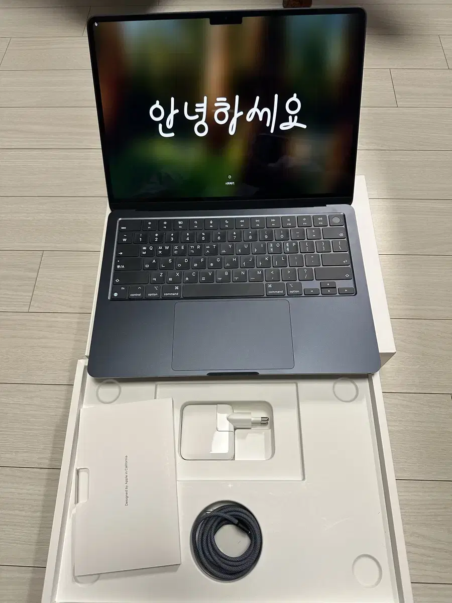 맥북 에어 m2 13인치 8gb 256ssd 미드나이트