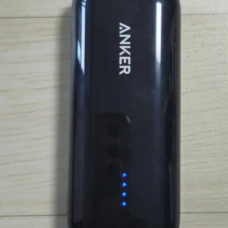 Anker A1211 5200mAh 콤팩트형보조배터리팝니다.