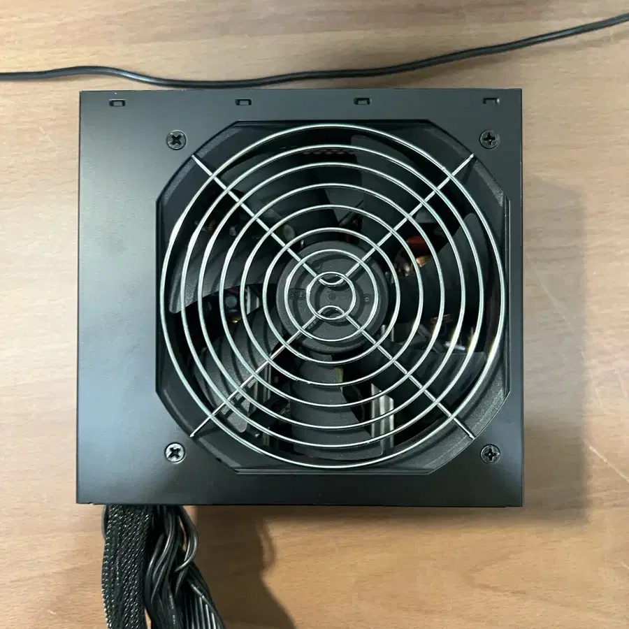 FSP HYPER K 파워서플라이 700w 판매합니다.