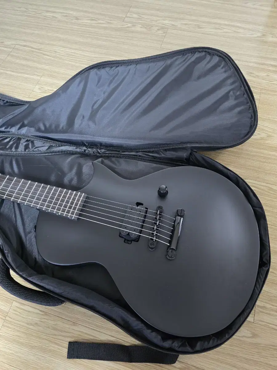 ESP LTD EC-Black Metal BLKS 판매합니다