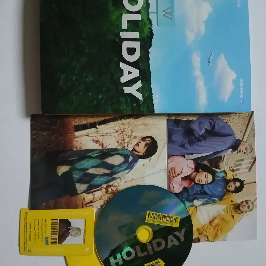 위너 HOLIDAY 앨범