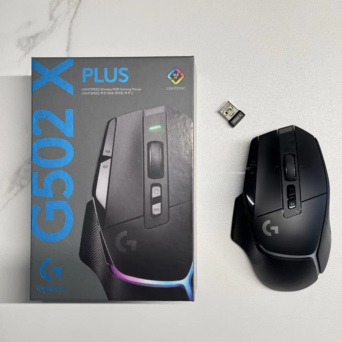 로지텍 G502X PLUS, 무선충전독, 마우스패드 모두 포함