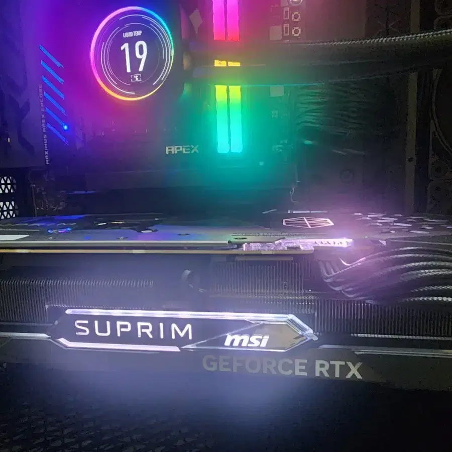 msi rtx4090 suprim x 그래픽카드