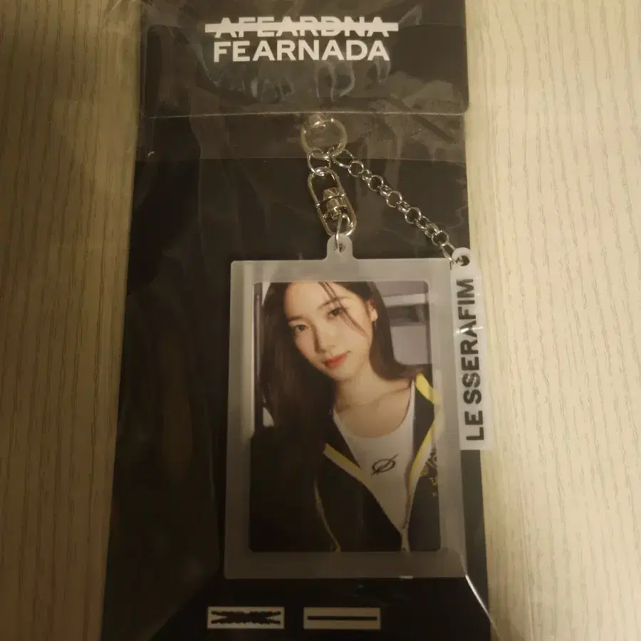 르세라핌 2023 fearnada s/s 컨셉  카즈하 키링