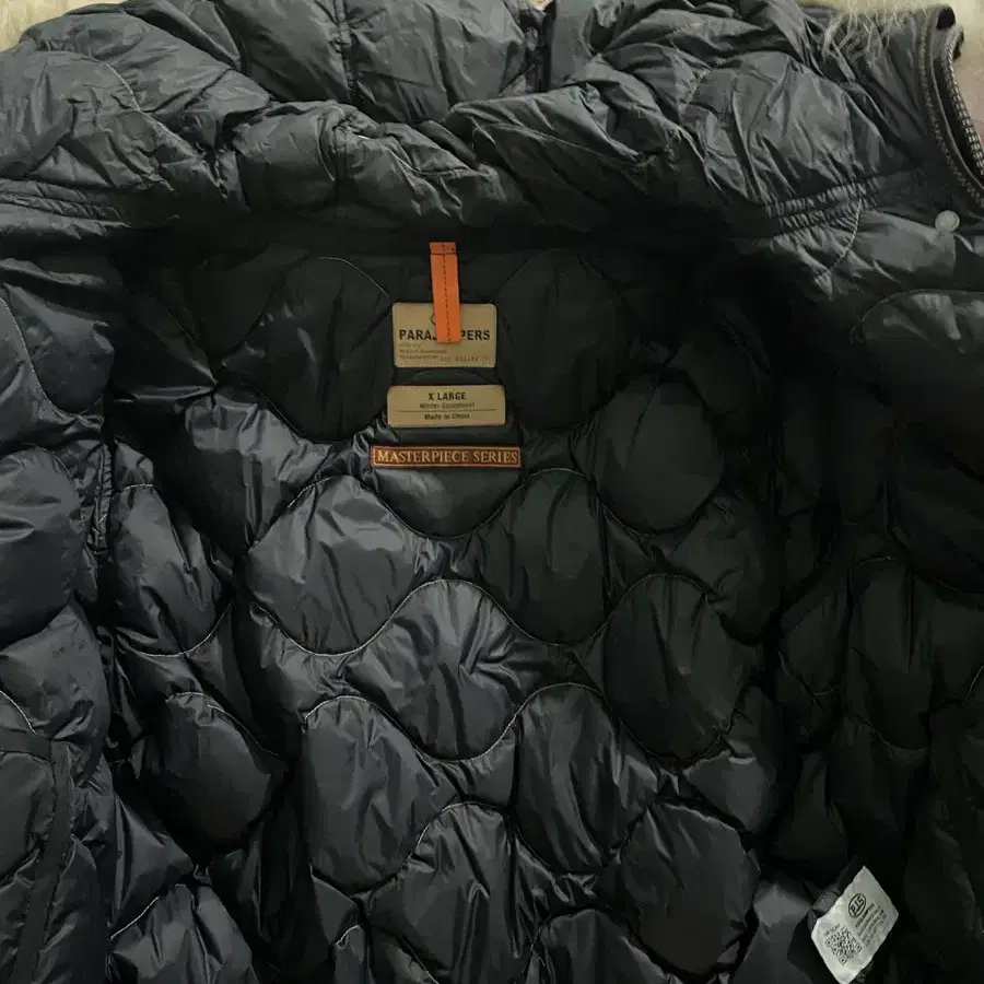 파라점퍼스 고비 xl 21fw