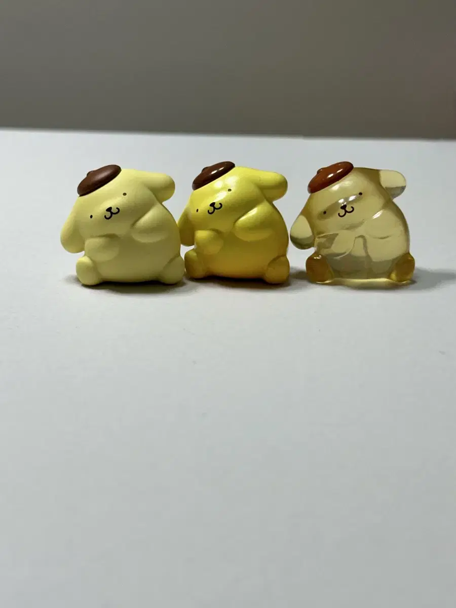 Sanrio ) Pompompurin Gowtung Figures Set Pompu Figures