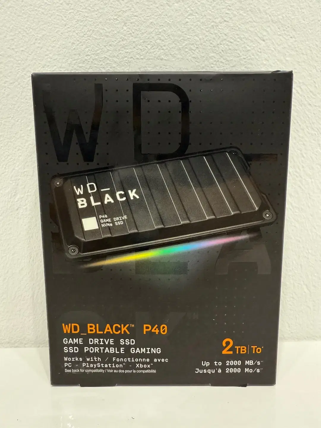 WD BLACK P40 SSD 2TB 게임 드라이브 판매합니다.