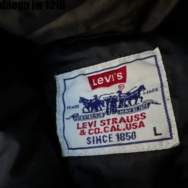 L LEVI STRAUSS & CO JUMPER 리바이스 패딩 점퍼