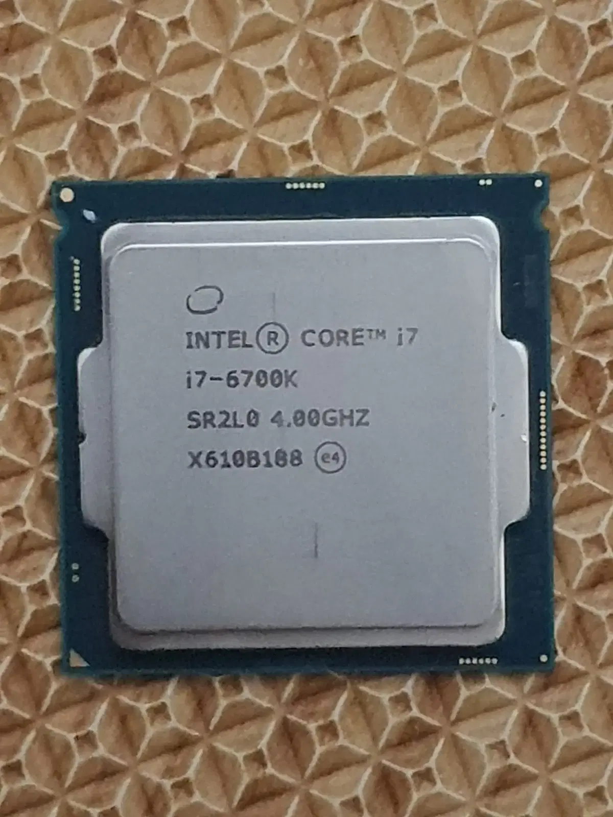 i7 6700k / 노오버 노뚜따 순정