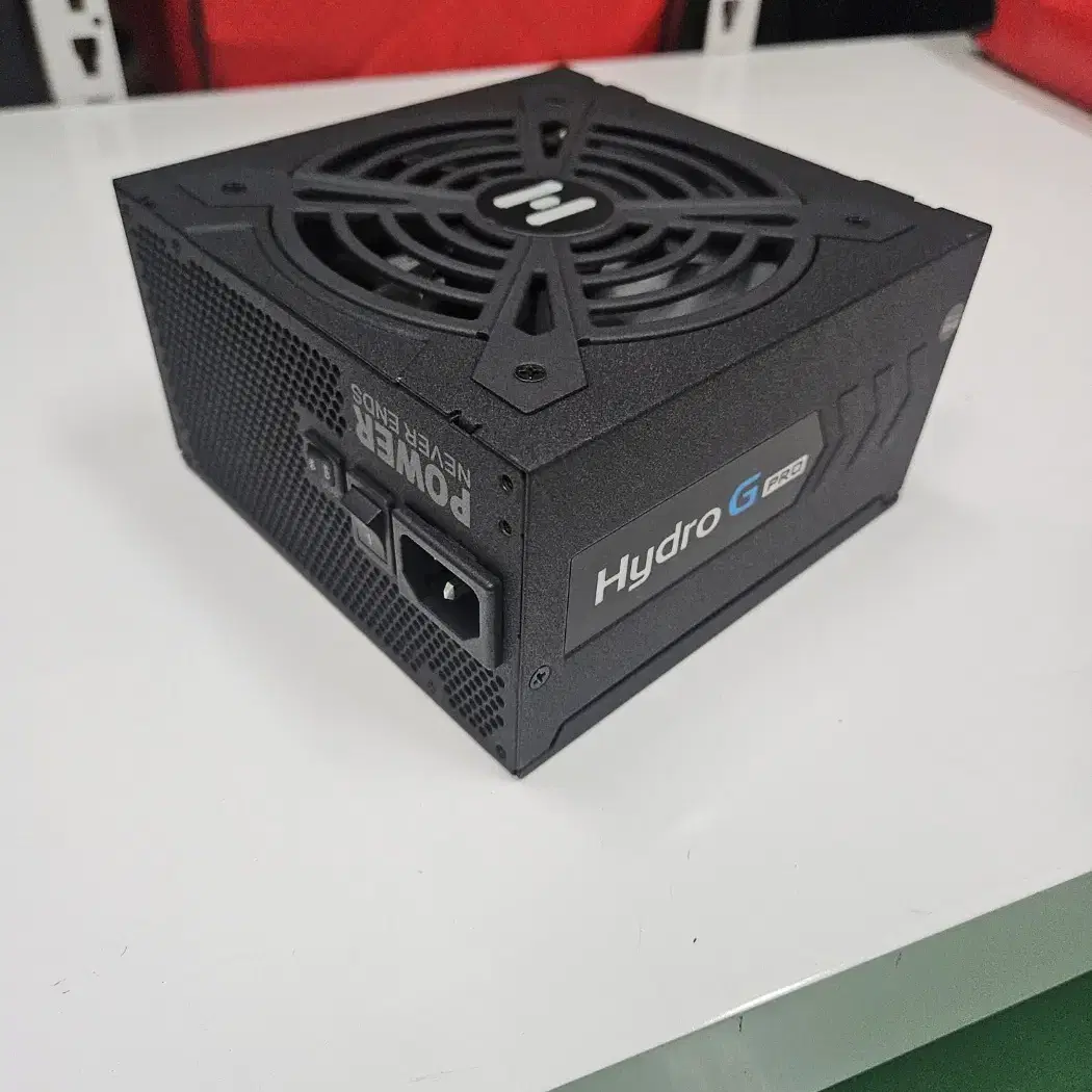 FSP Hydro G 1000W 풀모듈러 판매합니다.