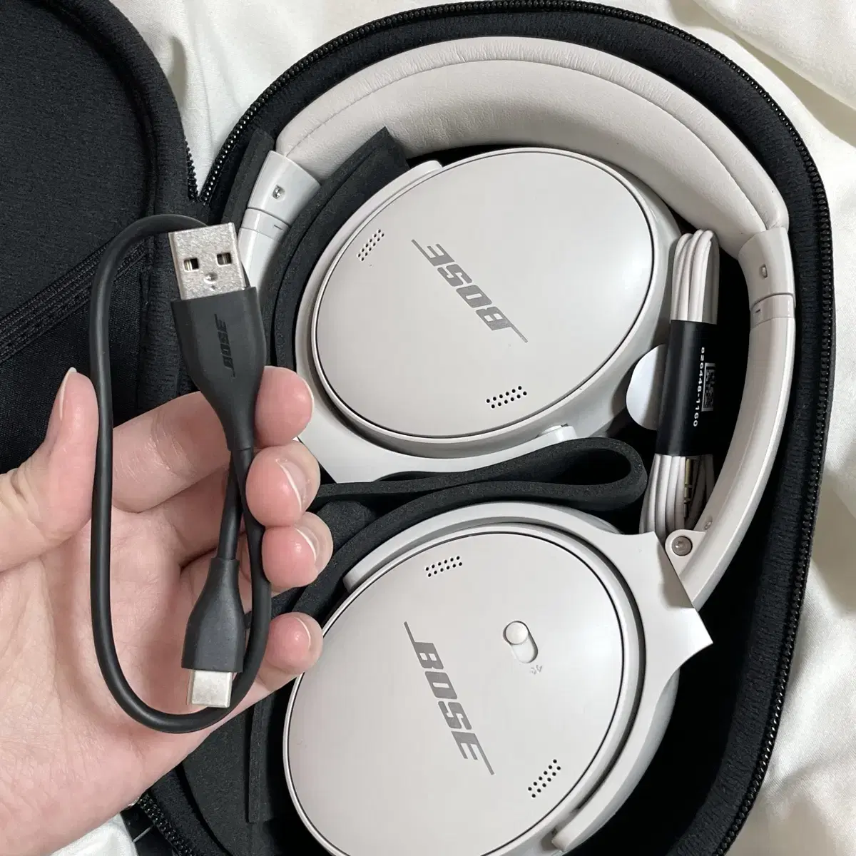 bose qc45 헤드셋 (하자 없이 깨끗)