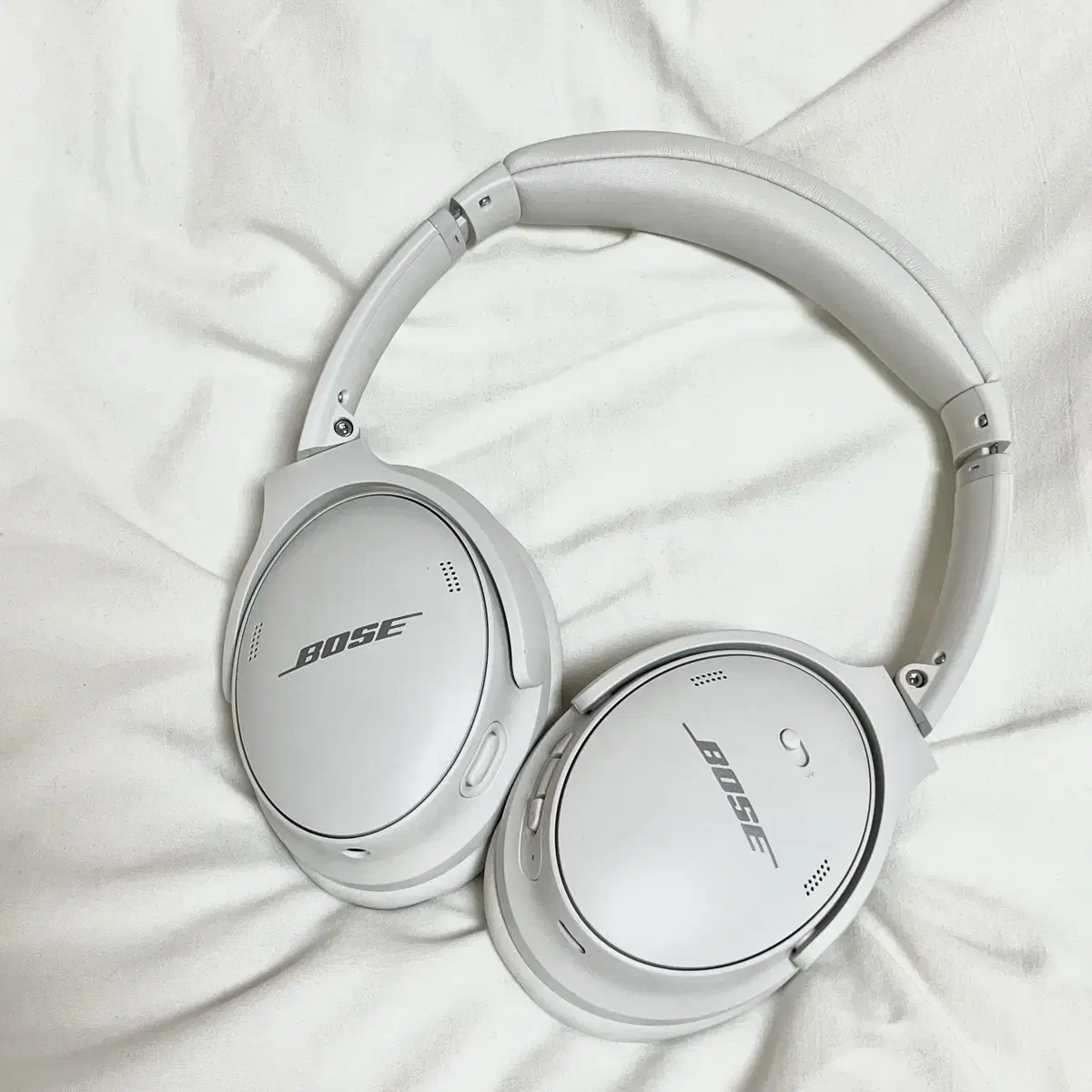 bose qc45 헤드셋 (하자 없이 깨끗)