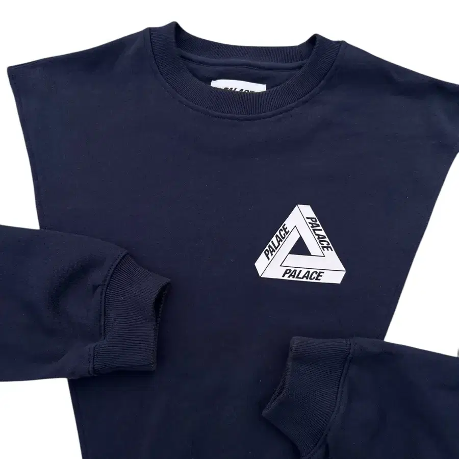 Palace Droppeth Crew 팔라스 드롭패스 맨투맨