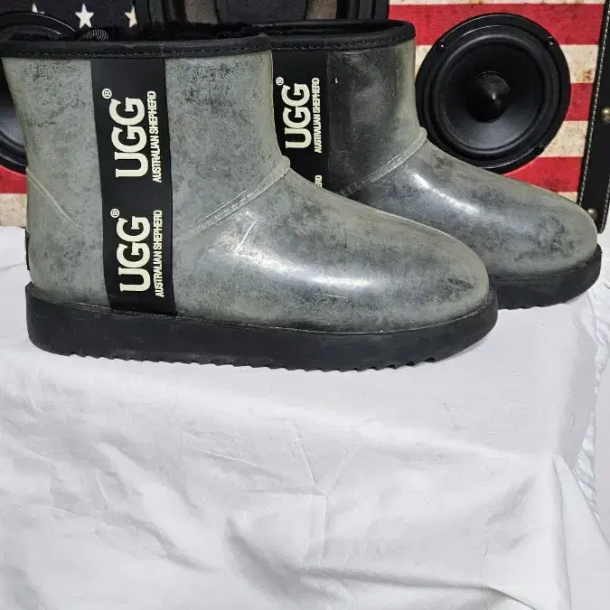 어그(UGG)클래식 EU37