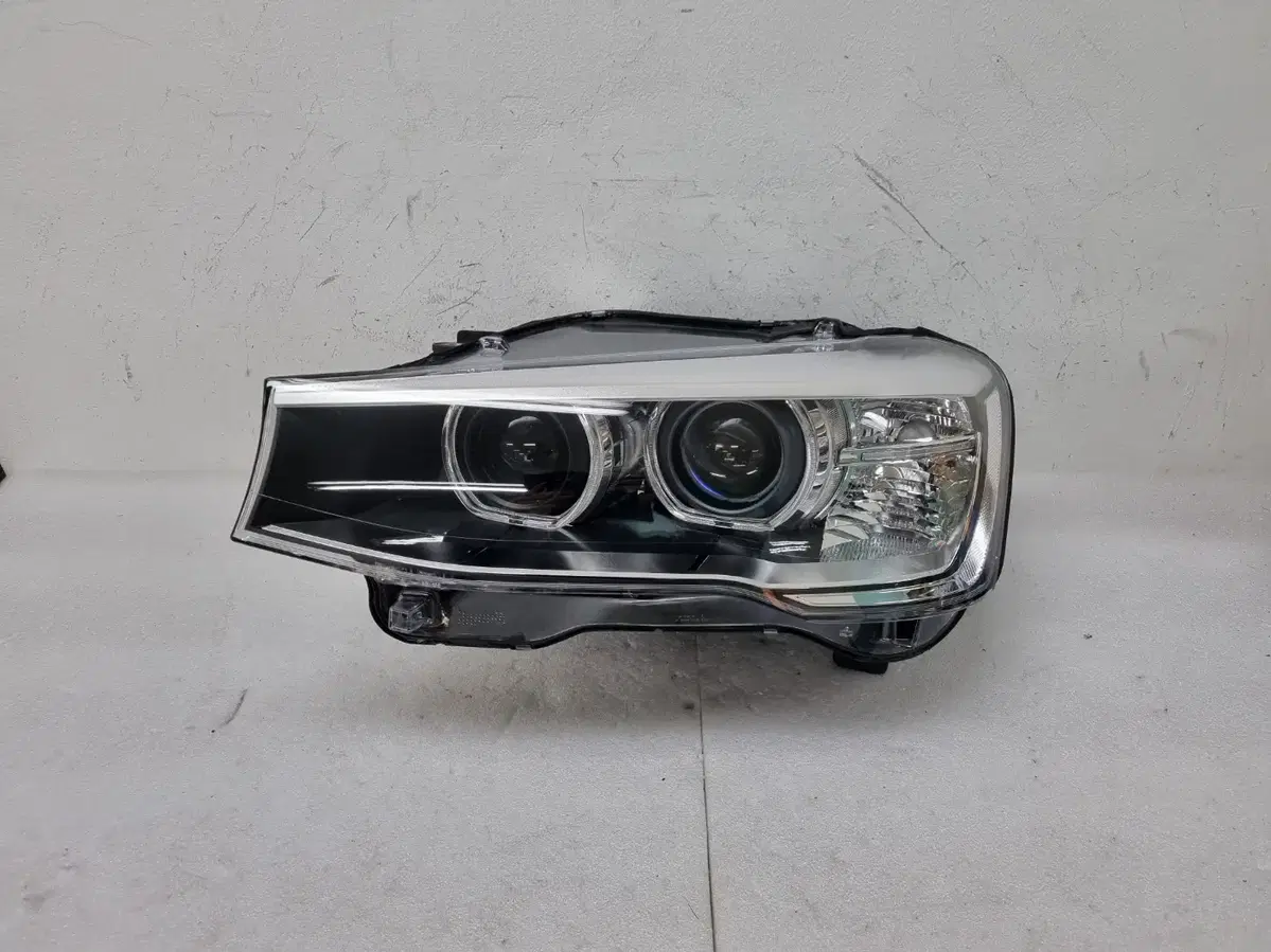 BMW X3 X4 F25 F26 제논 HID 헤드라이트 전조등 운전석