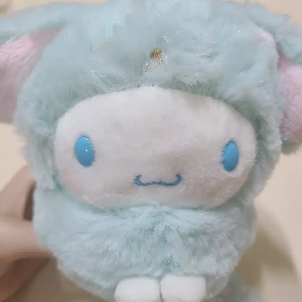 2019 이스터 시나모롤 착석인형