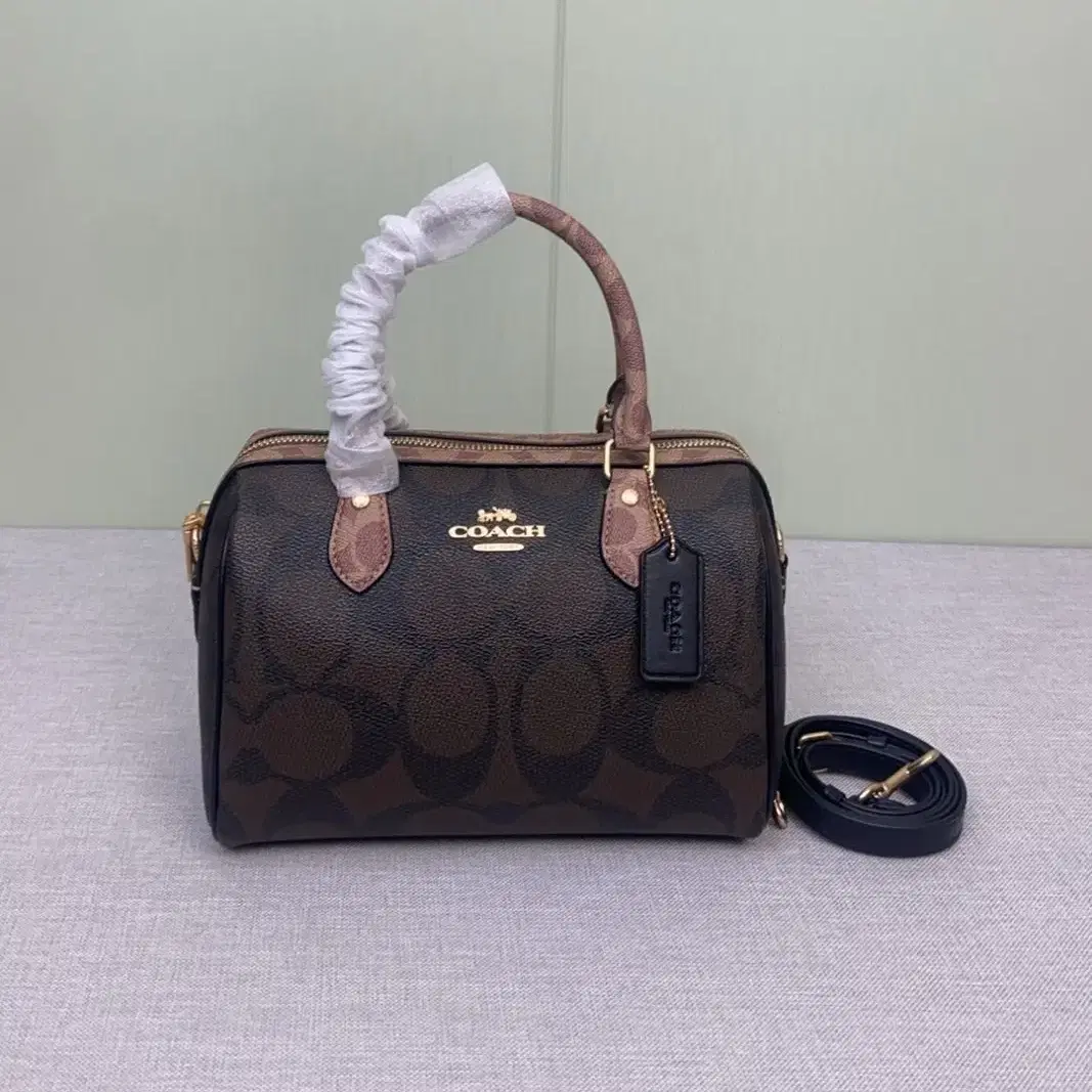 코치 COACH CY679 여자 시그니쳐 블럭 Rowan 사첼 토트 크로