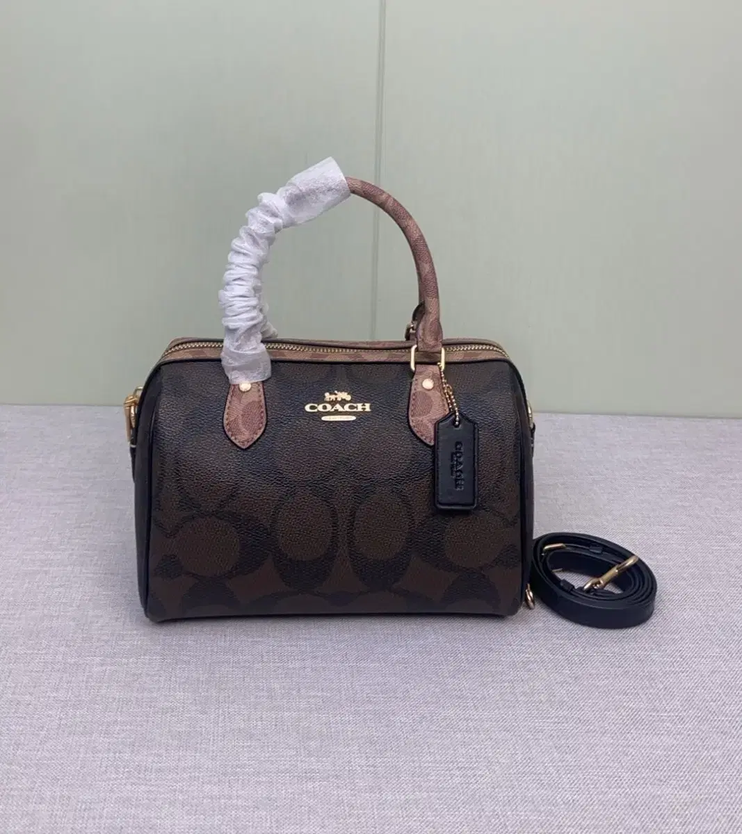 코치 COACH CY679 여자 시그니쳐 블럭 Rowan 사첼 토트 크로