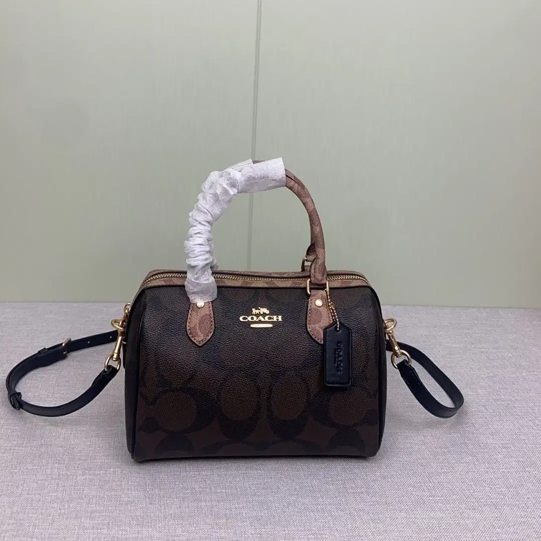 코치 COACH CY679 여자 시그니쳐 블럭 Rowan 사첼 토트 크로