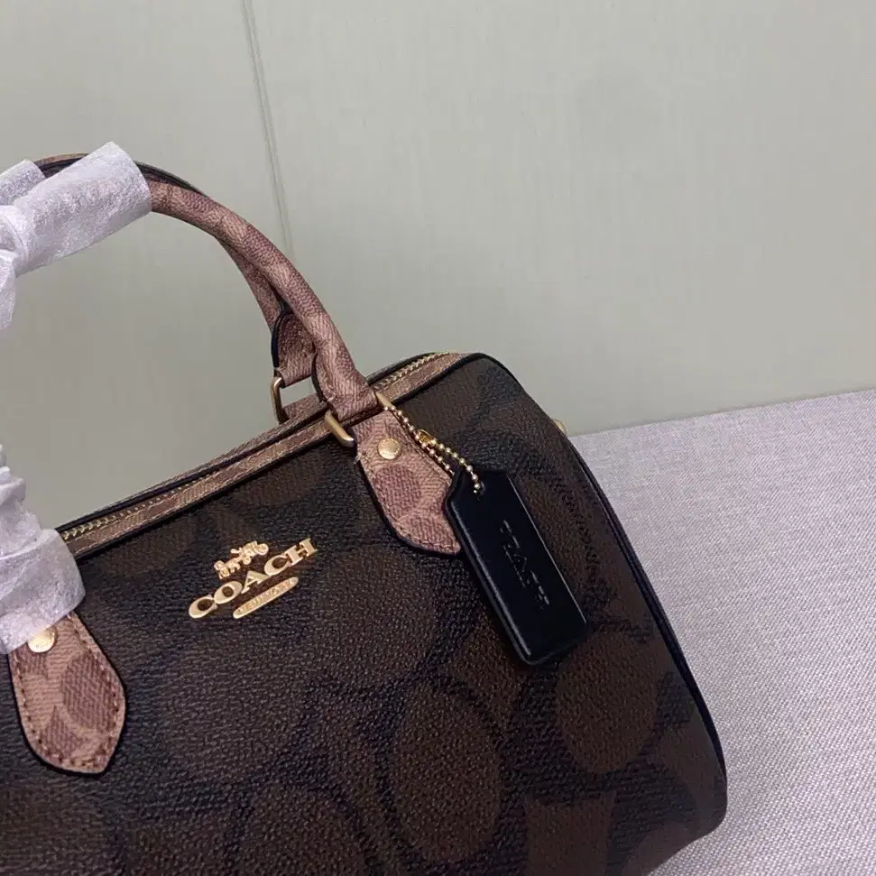 코치 COACH CY679 여자 시그니쳐 블럭 Rowan 사첼 토트 크로