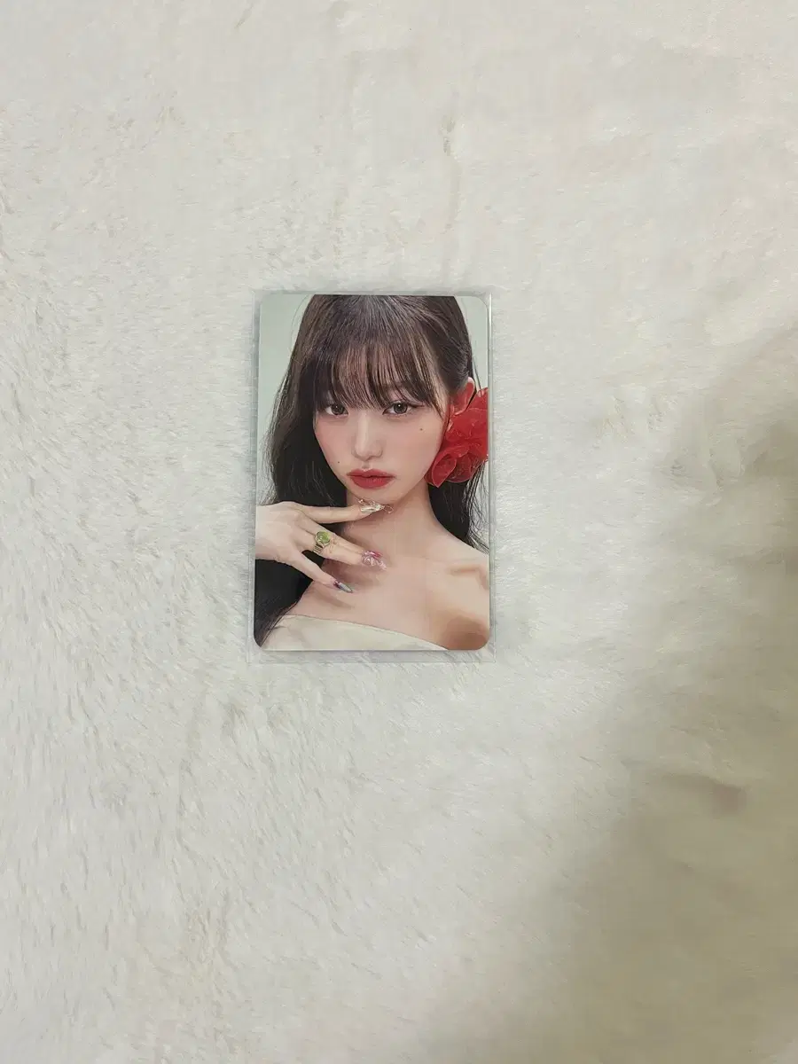 Ive spun off a switch jang wonyoung photocard