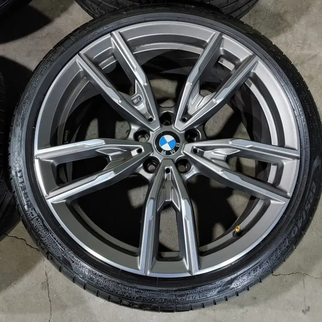 BMW G20 M340i 792M 19인치 정품 휠타이어