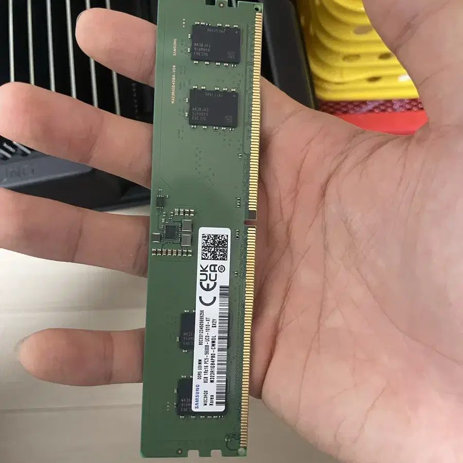 Ssd ddr4 ddr5 새제품 팝니다.