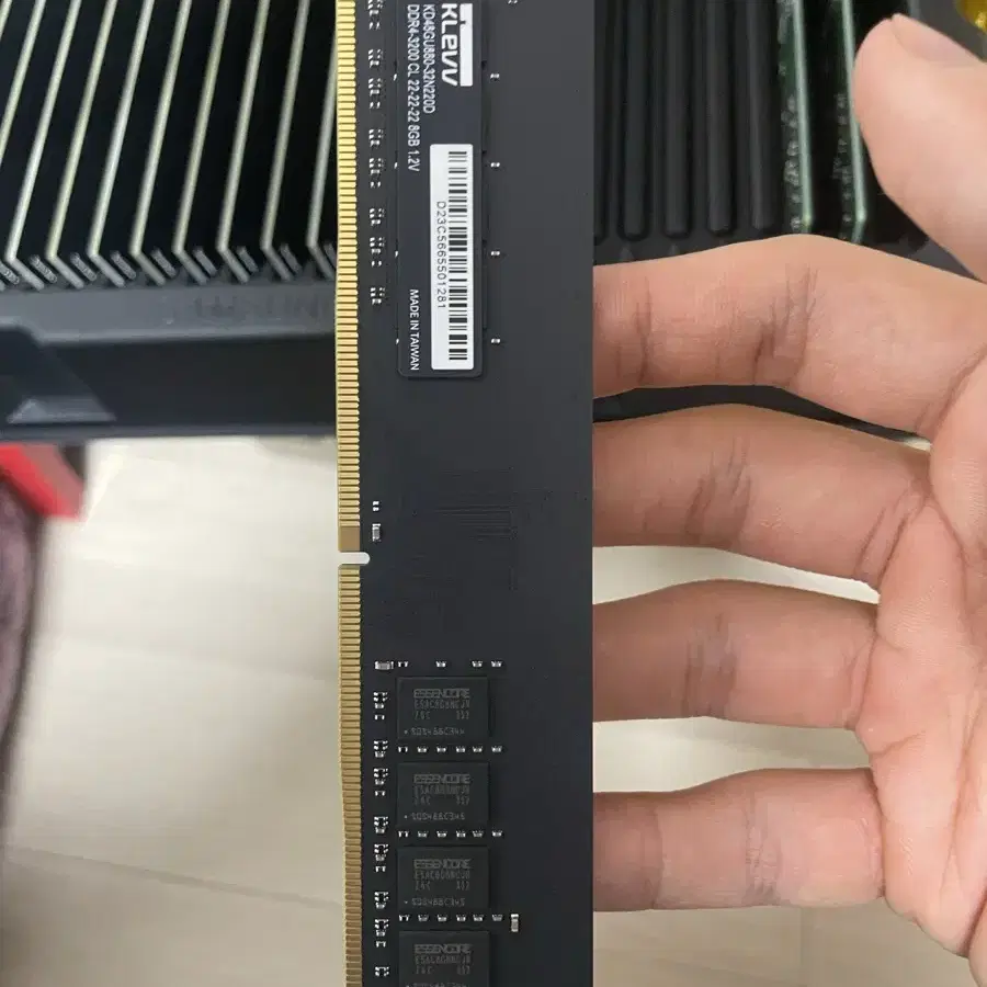 Ssd ddr4 ddr5 새제품 팝니다.