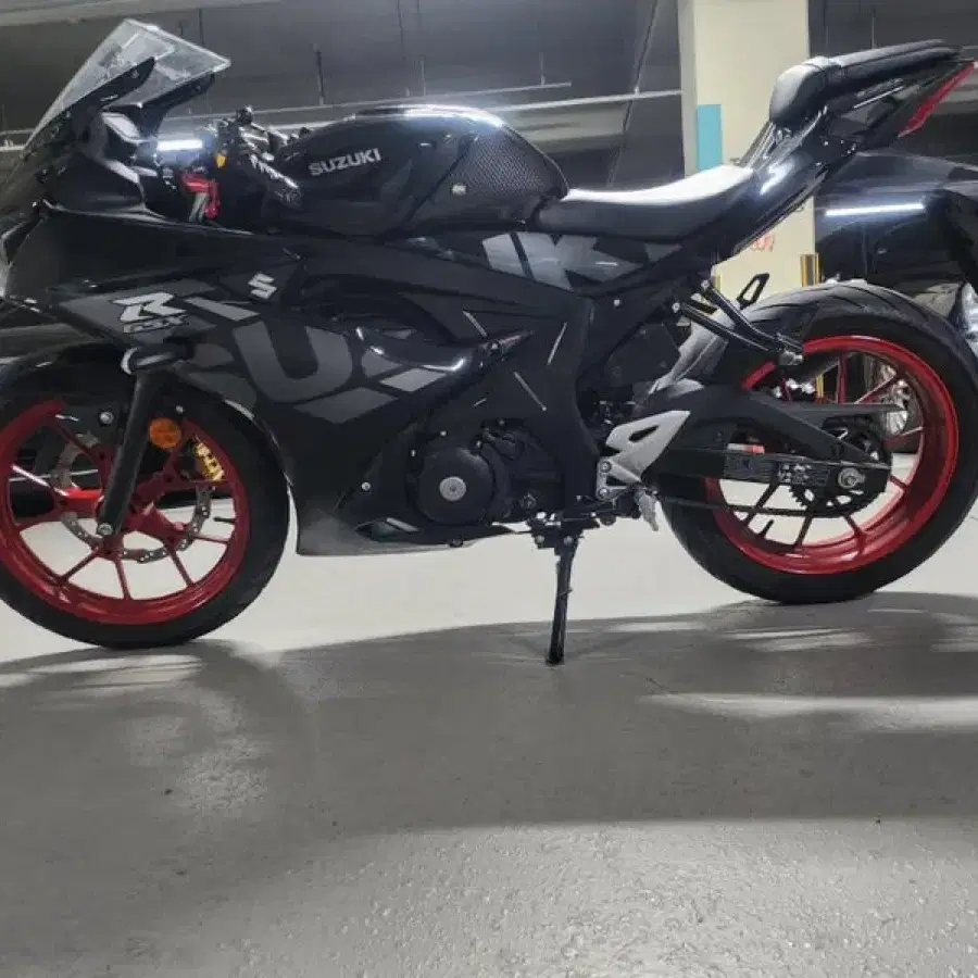 23년식 스즈키 gsxr125