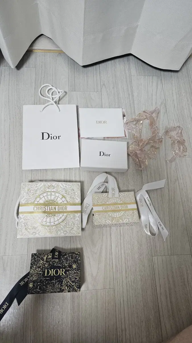 디올 쇼핑백 종이가방 상자 박스 dior 명픔